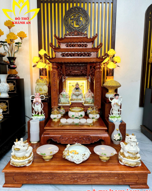 ban thần tài Mái Chùa Cột Chữ Nho