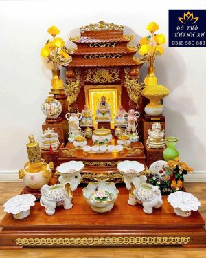 Bàn thờ mái chùa đục thủ công