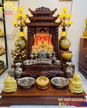 Bộ Bàn Thờ Thần Tài Mệnh Kim Cao Cấp Gỗ Hương Đá – Đầy Đủ Đồ Thờ Dát Vàng