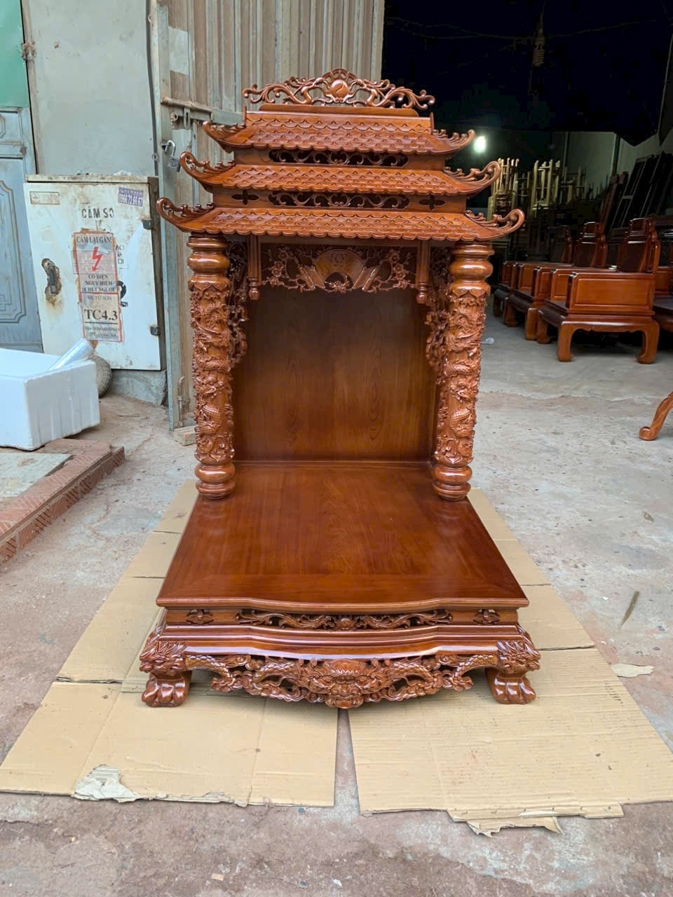 Bàn Thờ Thần Tài Gỗ Hương Đá Mái 3 Tầng Chạm Rồng Cao Cấp Bàn Thờ Thần Tài Gỗ Hương Đá Mái 3 Tầng Chạm Rồng Cao Cấp - Ảnh 4