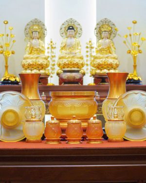 Đồ thờ lưu ly viền đồng lá sen