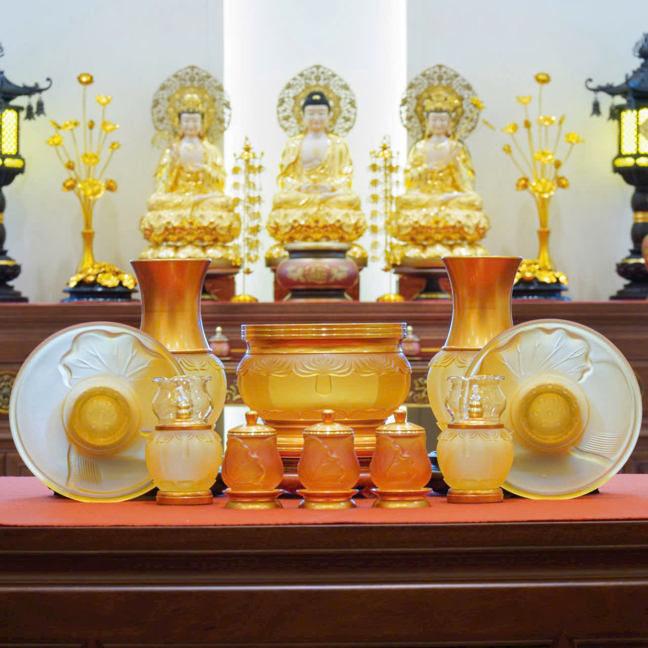 Trọn Bộ Đồ Thờ Lưu Ly Viền Đồng Lá Sen Cao Cấp Đồ thờ lưu ly viền đồng lá sen