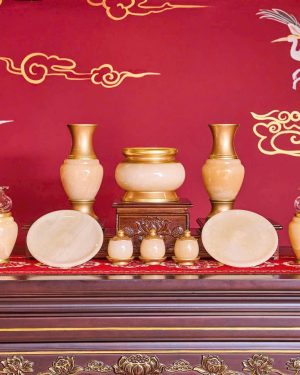 Bộ Đồ Thờ Ngọc Viền Đồng Màu Vàng