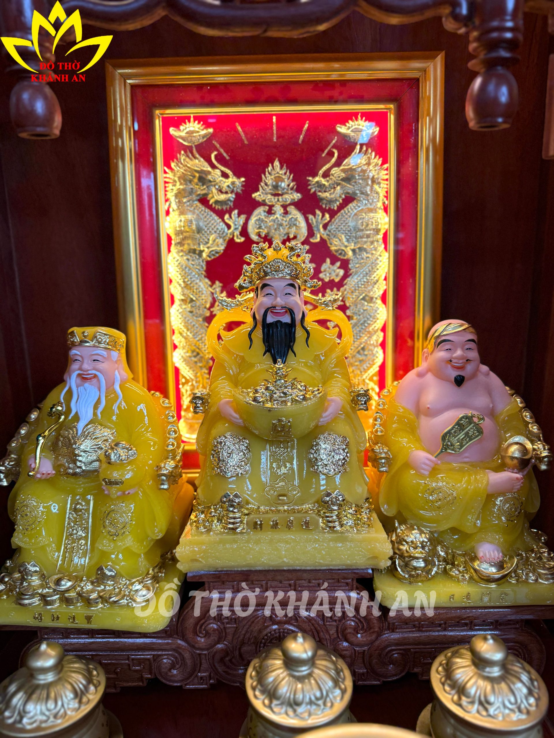 Trọn Bộ Bàn Thờ Thần Tài Mái Bằng Cột Xu Gỗ Hương Đá Trọn Bộ Bàn Thờ Thần Tài Mái Bằng Cột Xu Gỗ Hương Đá - Ảnh 2