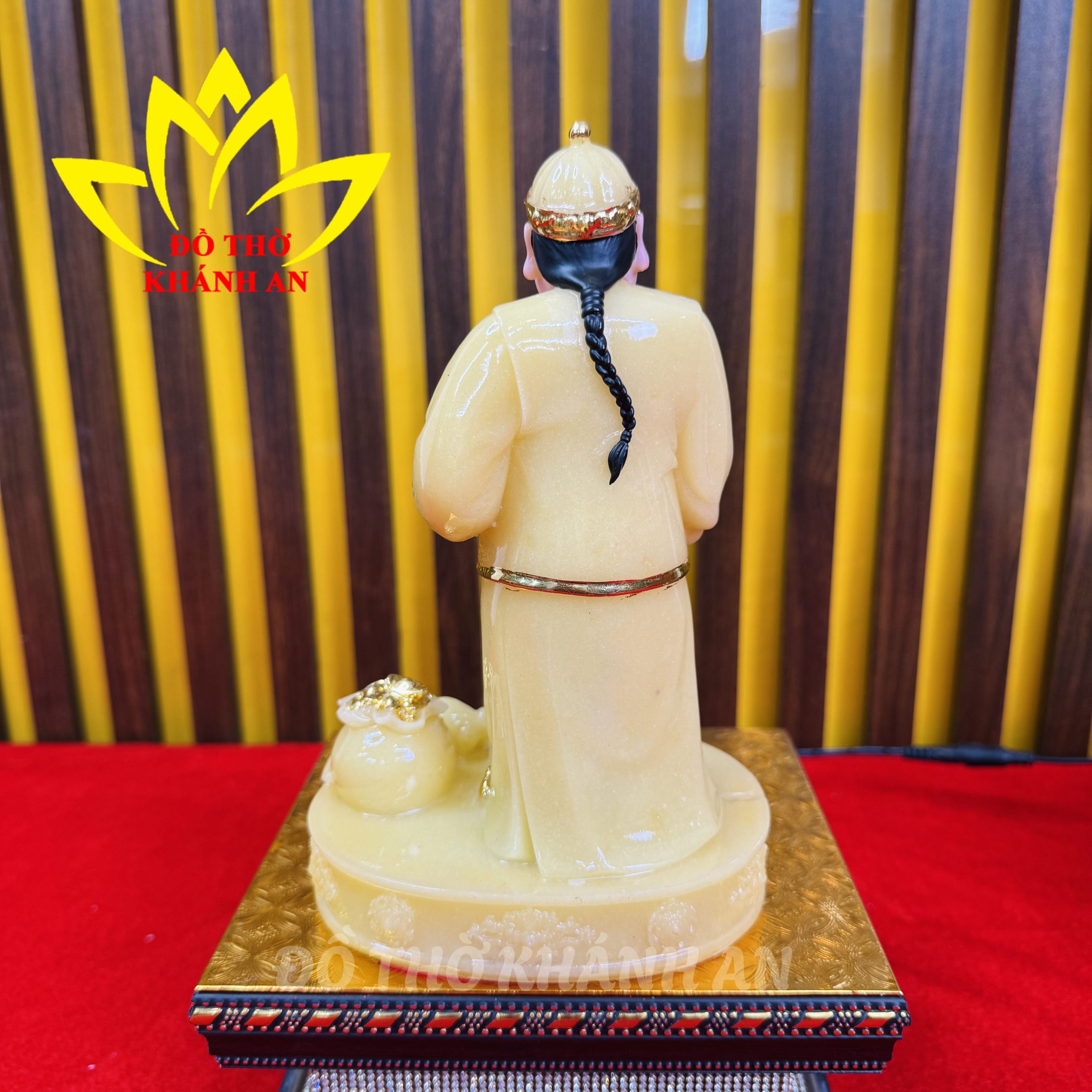 Tượng Ông Quản Gia Bột Đá Vàng Thạch Anh Tượng Ông Quản Gia Bột Đá Vàng Thạch Anh - Ảnh 2