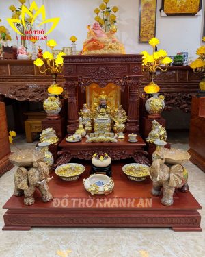 bàn thờ thần tài